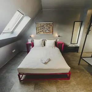 Hotel Jj32 ***